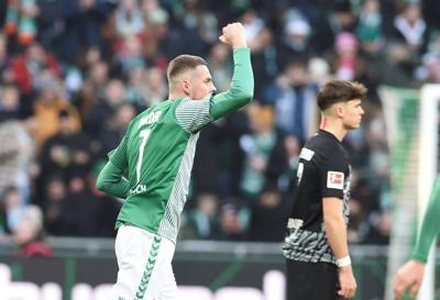Canada's Alphonso Davies scores in injury-hit Bayern win over Augsburg in Bundesliga