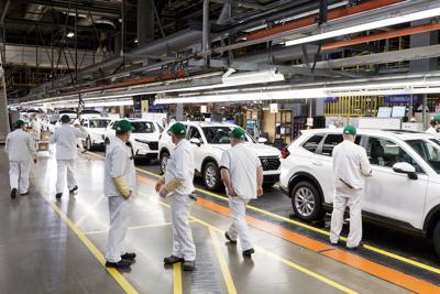 List claiming to show Canada's high tariffs on U.S. imports lacks context, contains false numbers