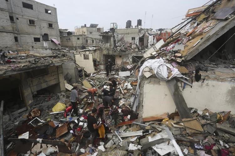 9 Israeli soldiers killed in Gaza City ambush in sign that Hamas resistance is still strong