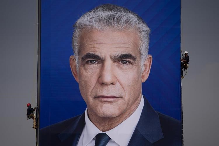 In Israel, tiny swing could determine outcome of tight race
