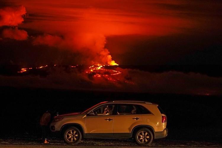 Mauna Loa lava no longer imminent threat to Hawaii highway