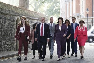 UK Labour leader Keir Starmer says he'll seek closer ties with the EU if he wins the next election