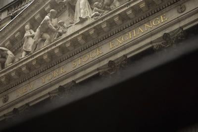 S&P/TSX composite index up more than 100 points, U.S. stocks also higher