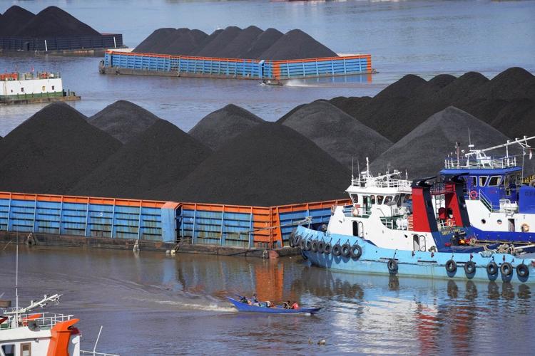 Indonesia's Prabowo plans to retire all fossil fuel plants in 15 years, but experts are skeptical
