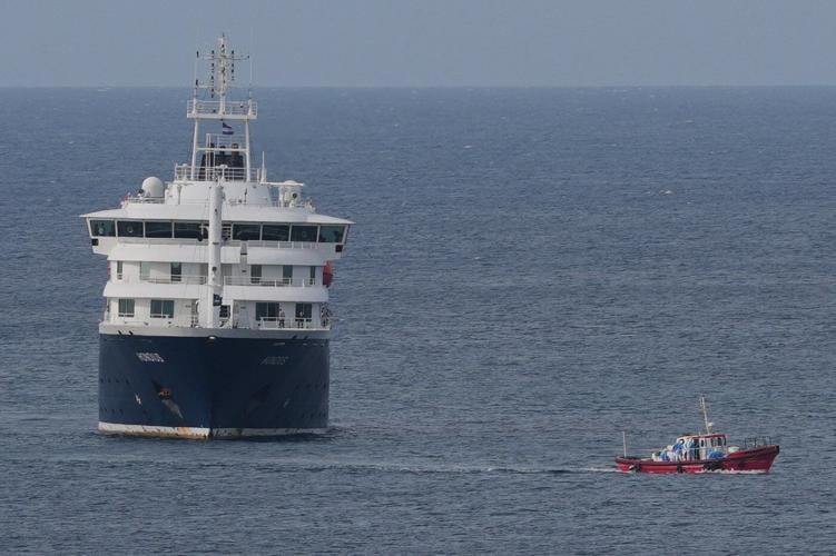 3 patients are being evacuated to Europe from cruise ship with hantavirus outbreak