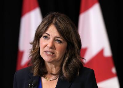 Alberta Premier Smith says unions prompted COVID-19 shot coverage expansion