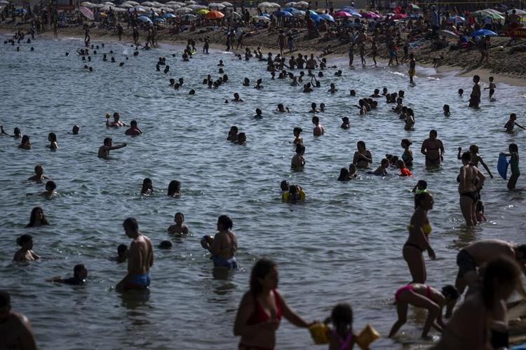 Spain sweats out sultry nights as heat wave bakes southern Europe
