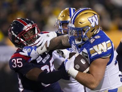 Oliveira, Schoen' both reach agreements to remain with Winnipeg Blue Bombers