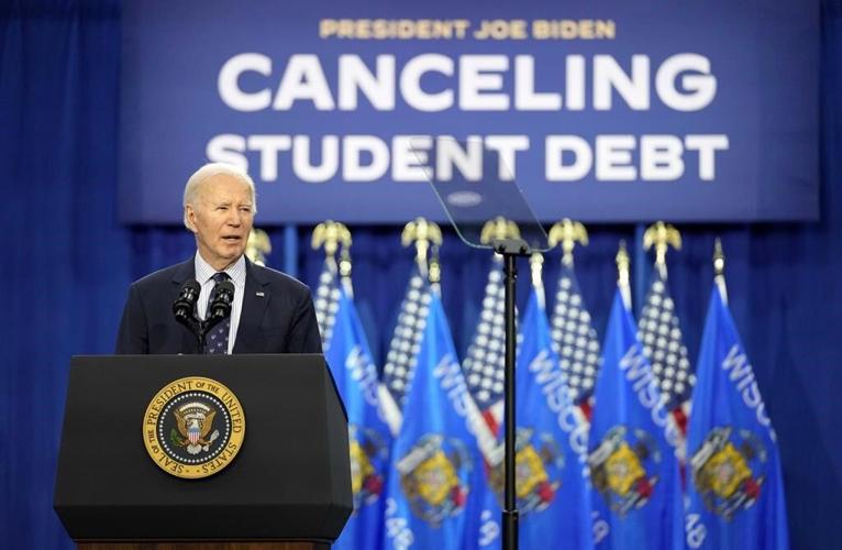 Missouri, Kansas judges temporarily halt much of President Biden's student debt forgiveness plan