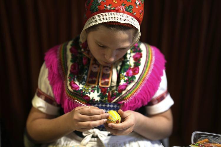 Germany's Sorbian ethnic minority celebrates Easter with egg decorating traditions