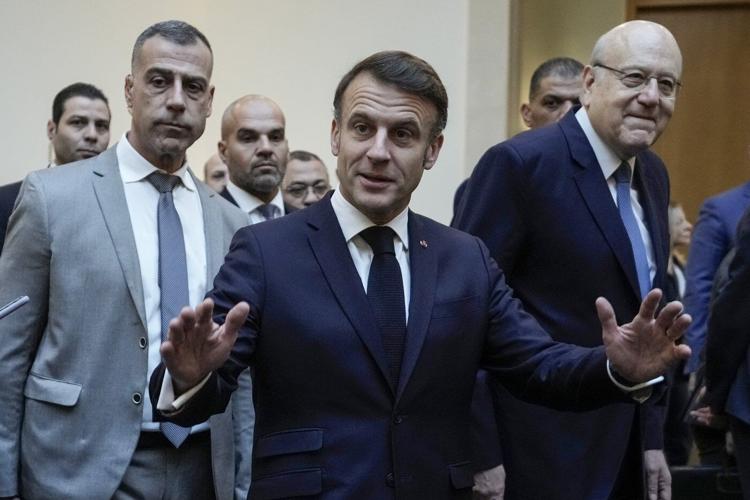France's Macron expresses support for new leadership in Lebanon as it recovers from crisis