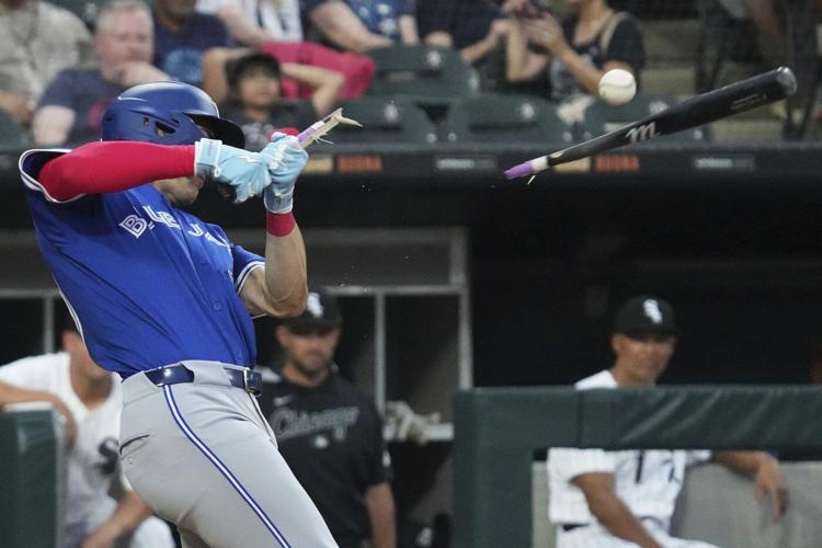 Bassitt pitches 6 innings as Blue Jays beat White Sox 6-1 in rain-shortened game