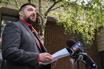 Mohawk Council of Kahnawake considering road tolls in response to federal cuts