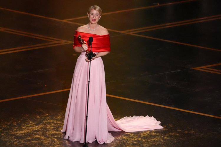 Jessie Buckley wins the best actress Oscar for tear-jerking ‘Hamnet’ performance