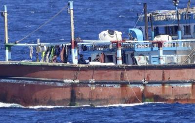 Indian and Seychelles forces separately rescue two fishing boats hijacked by Somali pirates
