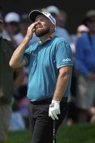 A US Open oops for Lowry, who gets a penalty after picking up his ball but forgetting to mark