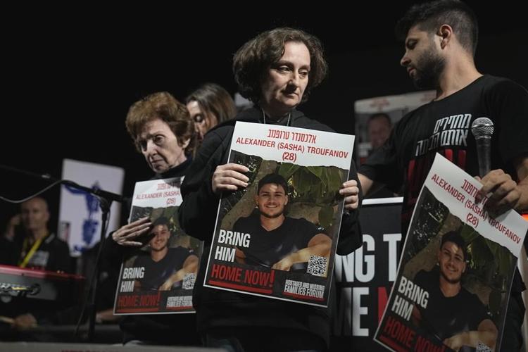 Israel widens evacuation orders as it shifts its offensive to southern Gaza amid heavy bombardments