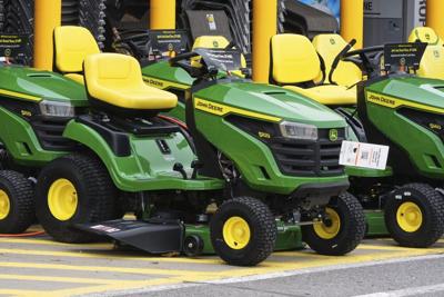 Fact File: Video spreads fake story about John Deere exiting Canada
