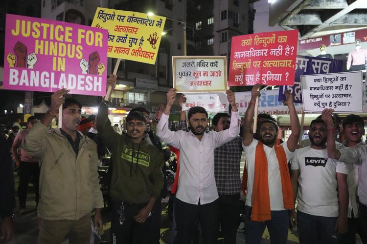 Supporters of Bangladesh ɫtvist Party hold protest march as tensions continue with India