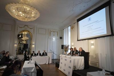 'People's court' tries Vladimir Putin for war in Ukraine