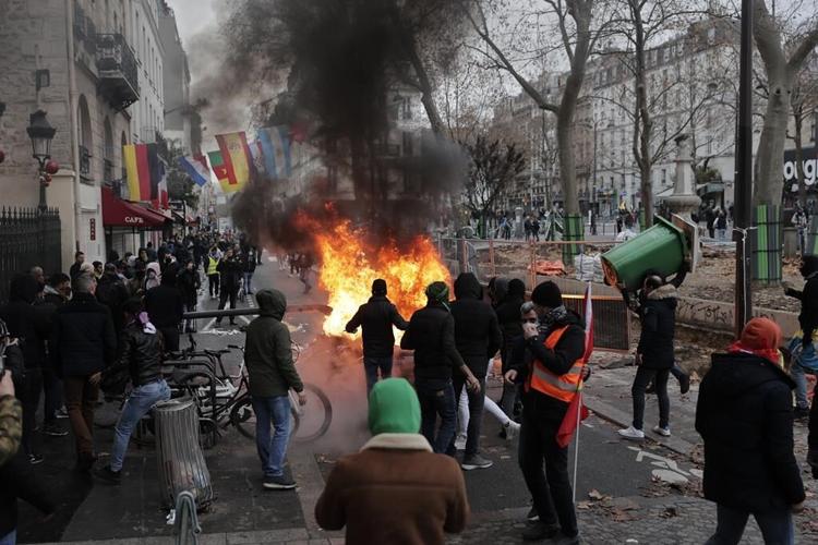Kurds, anti-racism groups gather after deadly Paris shooting