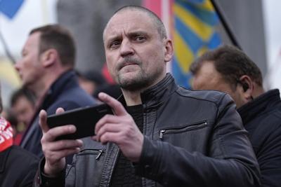 Russian pro-war activist and Putin critic detained over alleged terrorism offenses, his lawyer says