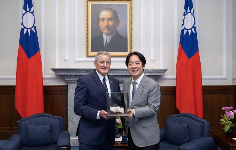 US Sen. Duckworth visits Taiwan to discuss regional security and trade