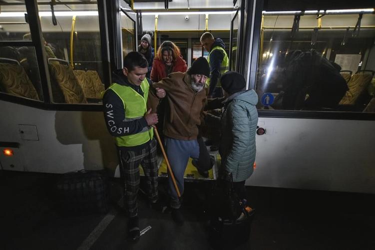 Zelenskyy says Ukrainian special military units in Kherson