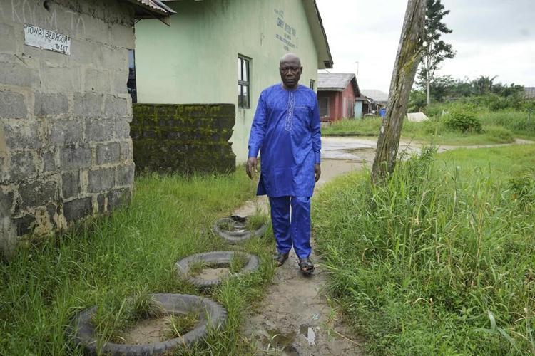 Deadly explosion off Nigeria points to threat posed by aging oil ships around the world