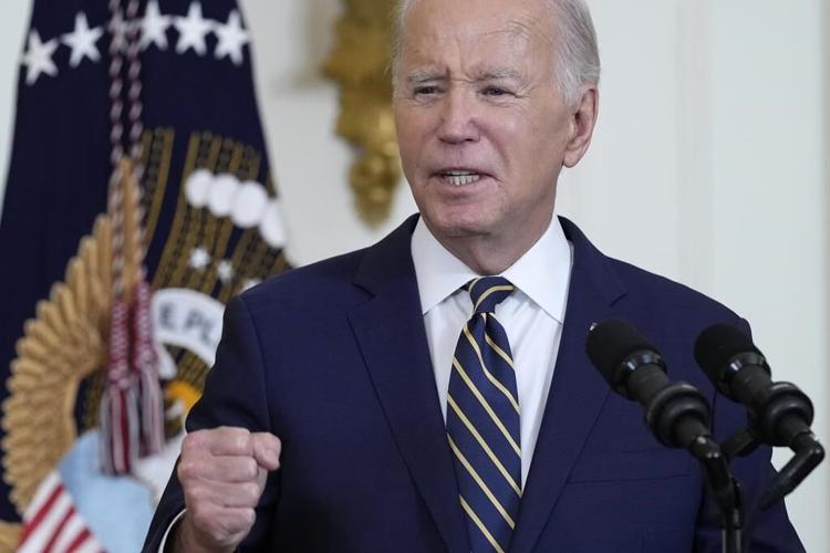Biden announces an advanced cancer research initiative as part of his 'moonshot' effort