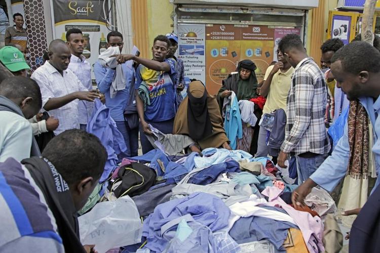 Muslims end Ramadan, begin holiday amid war, reconciliation
