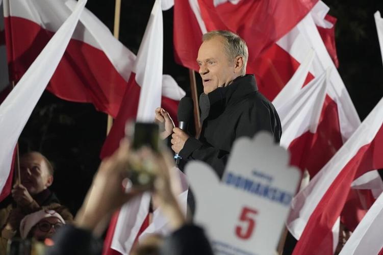 Parties running in Poland's Sunday parliamentary election hold final campaign rallies
