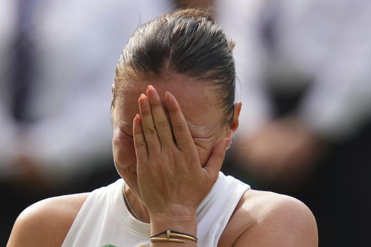 Iga Swiatek defeats Amanda Anisimova 6-0, 6-0 to win her first Wimbledon title
