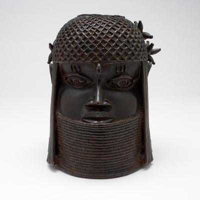 US museums return African bronzes stolen in 19th century