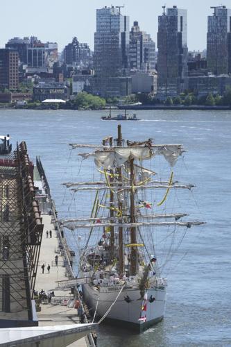 Mexico mourns naval cadet killed when training ship collided with Brooklyn Bridge