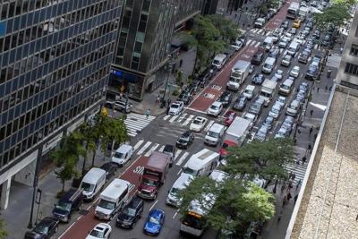 Drivers would pay $15 to enter busiest part of NYC under plan to raise funds for mass transit
