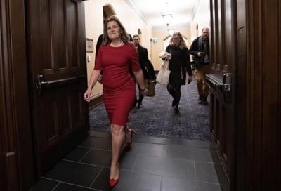Feds set aside $7B from Canada Growth Fund for carbon-price contract guarantees
