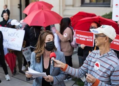 La Cour supérieure de l'Ontario n'invalide pas la nouvelle loi sur le travail du sexe
