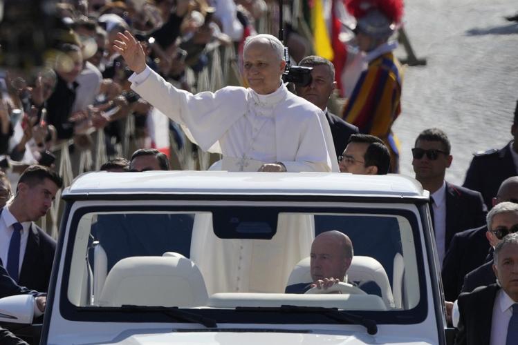 Carney leads ��ɫtv delegation to the Vatican for Pope's inaugural mass