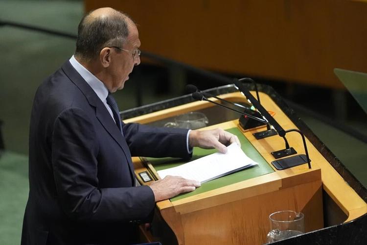 Russia invokes its nuclear capacity in a UN speech that's full of bile toward the West