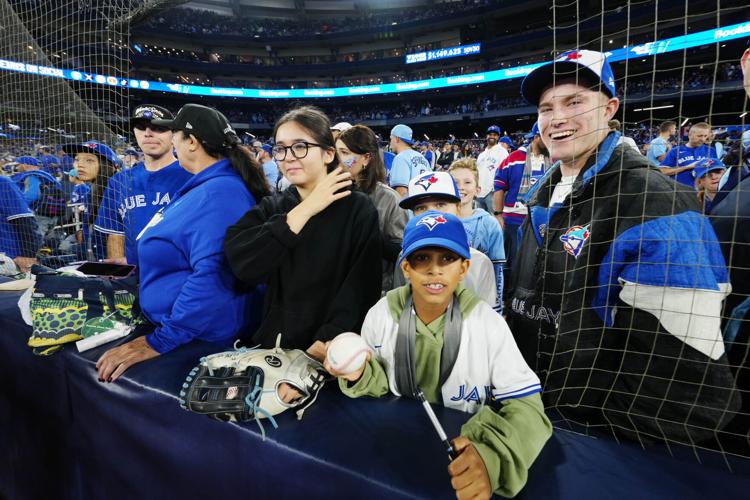 Photo-Gallery-BBO-World-Series-Game-One-3