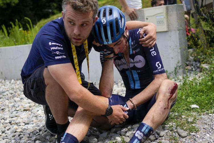 Mass crash on Tour briefly halts Stage 14. Pogacar, Vingegaard escape unscathed