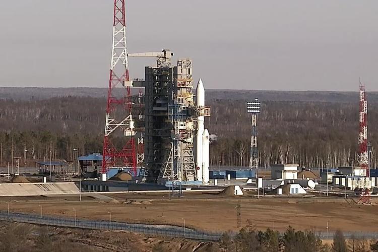 Russia aborts planned test launch of new heavy-lift space rocket
