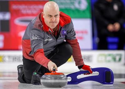 Saskatchewan's Kelly Knapp, Jamie Koe of Northwest Territories punch tickets to Brier