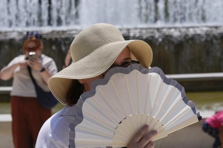 'It's hell outside': Sizzling heat wave in parts of southern and central Europe prompts alerts