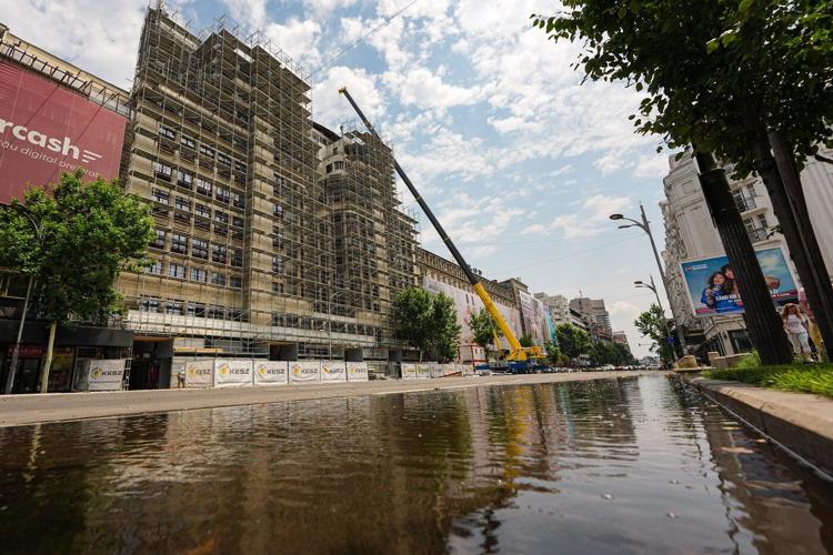 1 dead in Romania in a powerful storm after intense heat wave