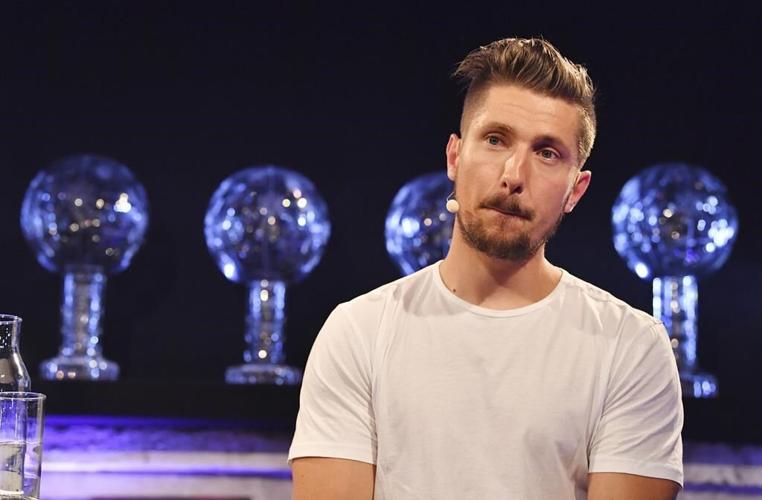 Marcel Hirscher is coming out of retirement. He plans to ski for the Netherlands, his mom's nation