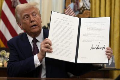 Protect 'valuable' ɫֱ health data from Trump's AI aspirations, experts urge
