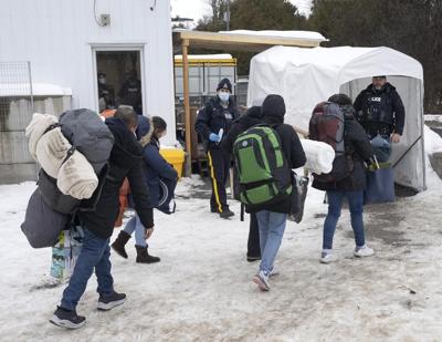 Ontario cities see surge in demand for services as Quebec migrants transferred west