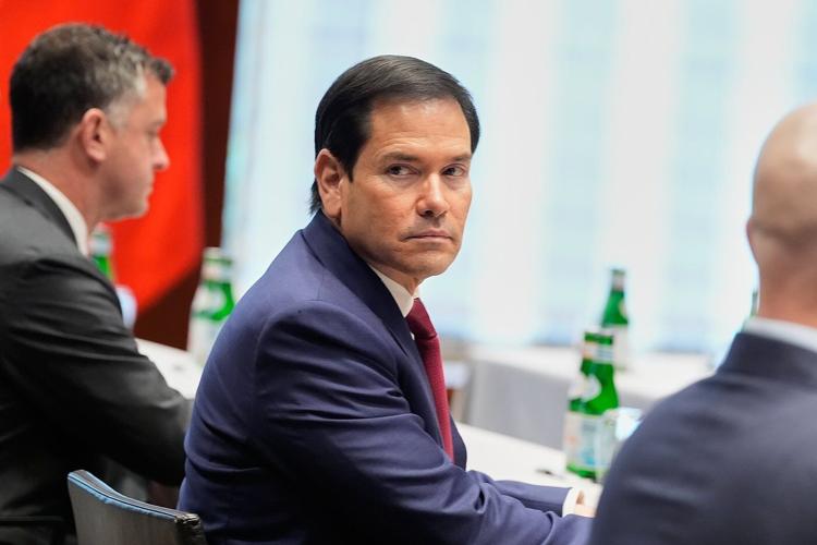 US lawmakers limp to global security summit trailed by political crises at home